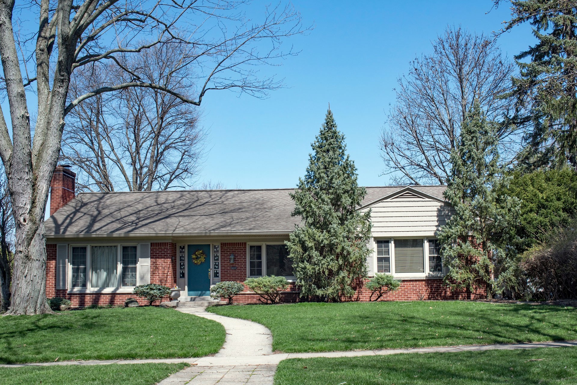 A classic ranch home ideal for a remodel